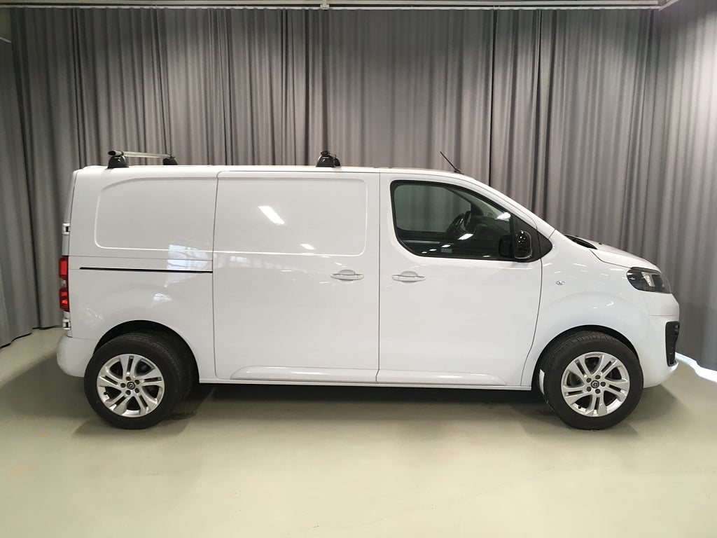 Car Image car-46963-e3342f11b89e15d50dc7b875cfefd41a