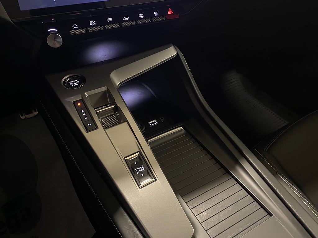 Car Image car-48207-31e9756612560deee75ff371fc48bf24