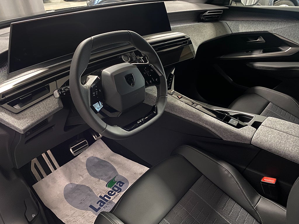 Car Image car-48476-a7e33e32172f836299aca6f06e53547d