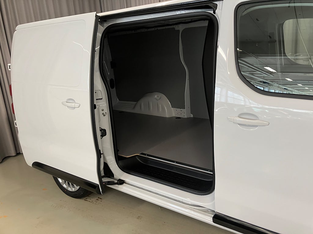 Car Image car-60306-8884fcdb59b6a6d553d2b5a5260488e5