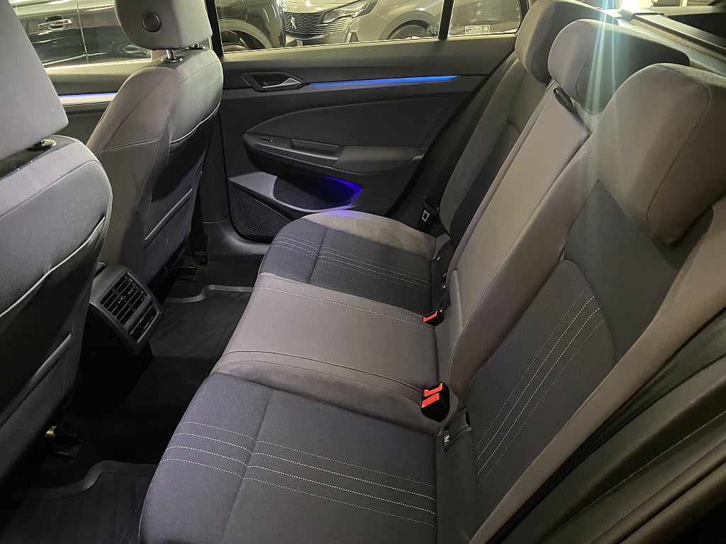 Car Image car-60721-c3dbcc8dde3d88dcb6c1e13a4f58f7a0