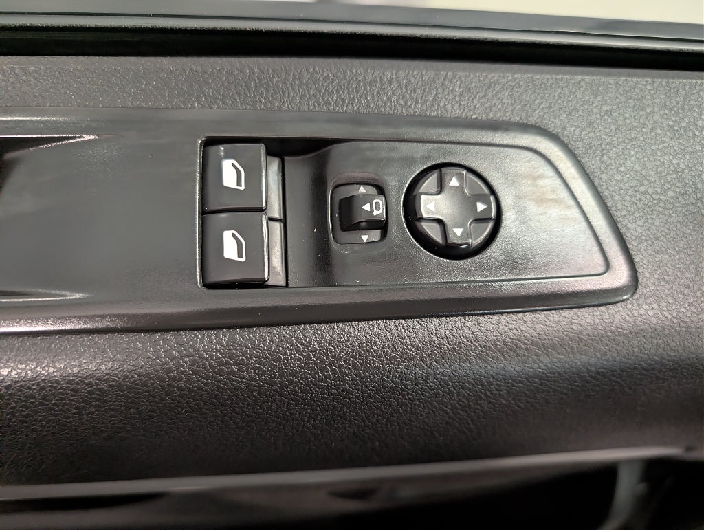 Car Image car-61048-407f7c2b2cb5d6a199bfe1a130f086cb