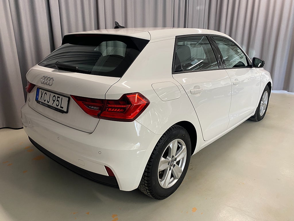 Car Image car-61250-e3af3c8dbe3e4f9e4bfeb105596204f7
