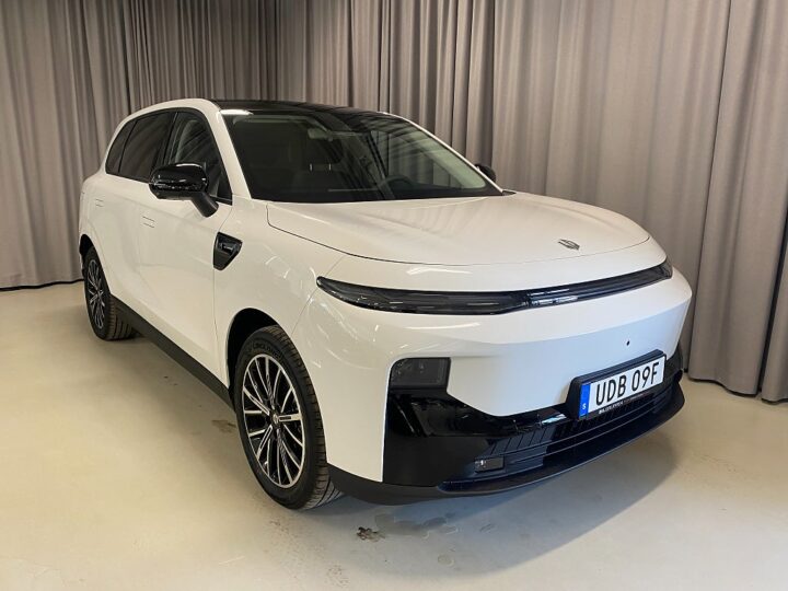 Car Image car-61867-b4490f1edfd00c2c28ced83941fe15e5