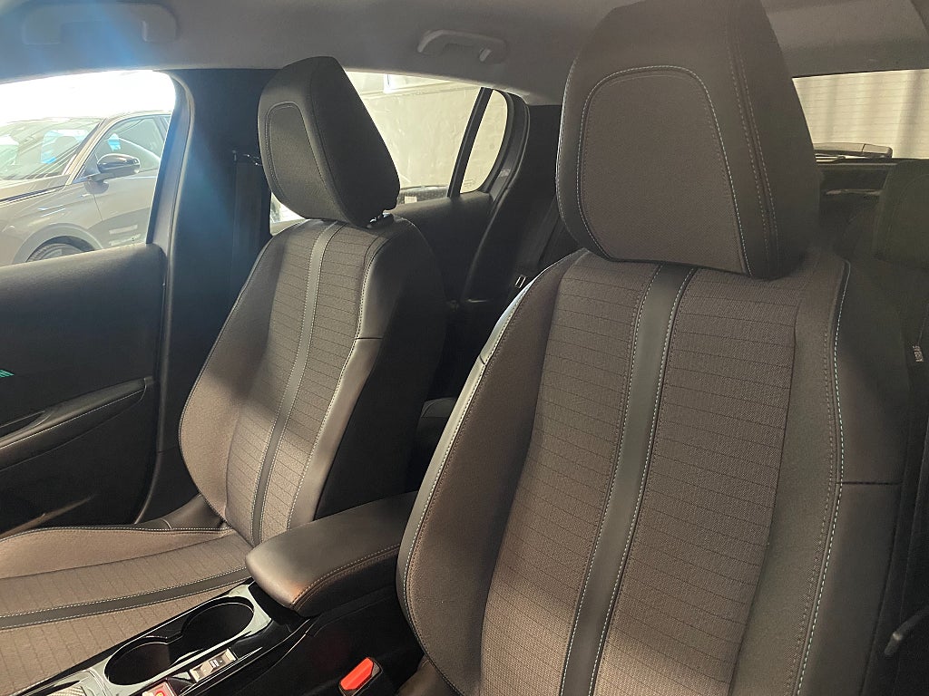 Car Image car-62678-232fdb19e4cb6171299fb65e2258d85e