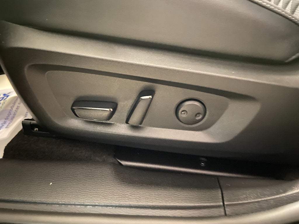 Car Image car-62828-0cae5b79fcd7df1890352a87886f737b