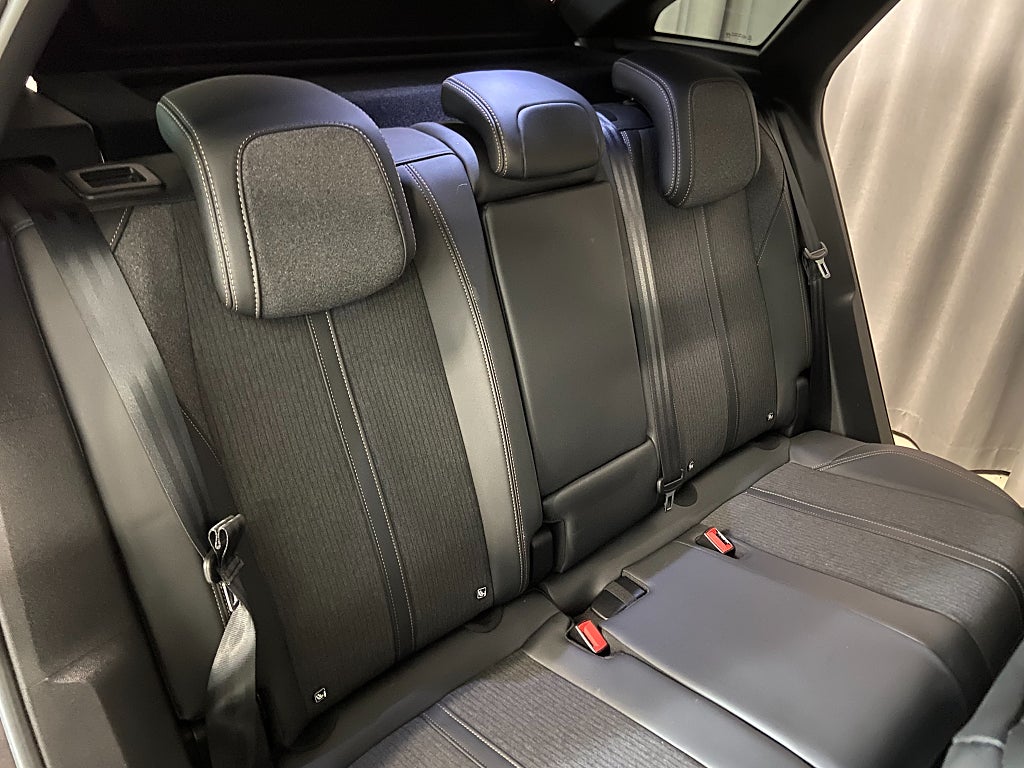 Car Image car-63209-d6df300d17d042abab724fda1e67890a