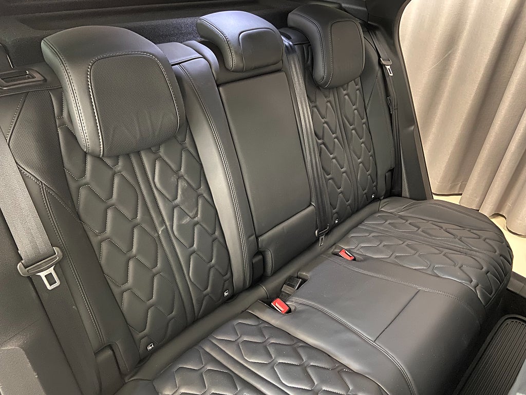 Car Image car-63303-5dc4e9acca8c7268cfd72f315e9e763e