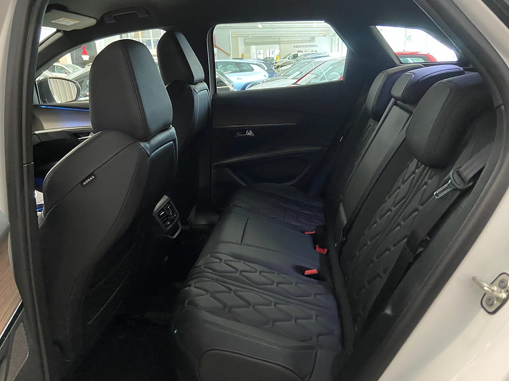 Car Image car-63303-8096a8880ca1efe4ca3a759e55be9134