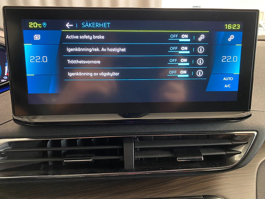 Car Image car-63368-67f81125ea3b55786fd7c42014232c96