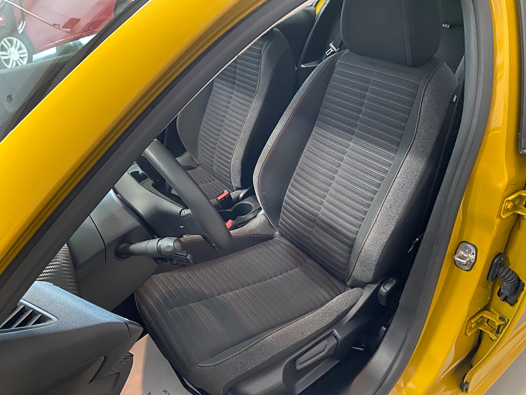 Car Image car-63553-660188cd0683c86e27da8f12d5ecf98f