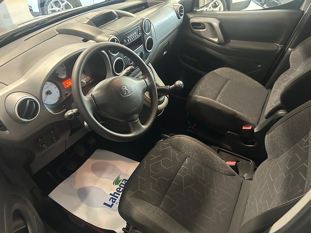 Car Image car-63669-2159fed30d1c199f05ac2366e69f669a