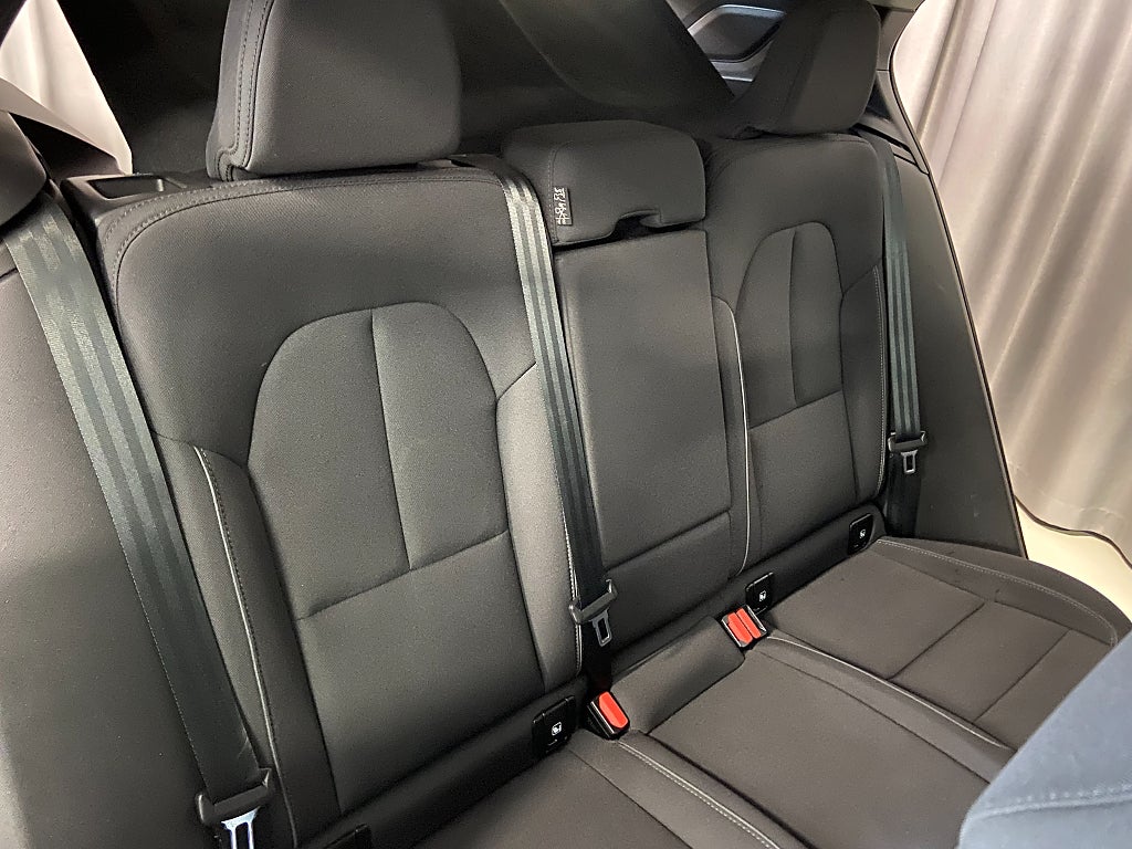 Car Image car-63765-e5f2aaf011eb4d744d3bc22e827eb111