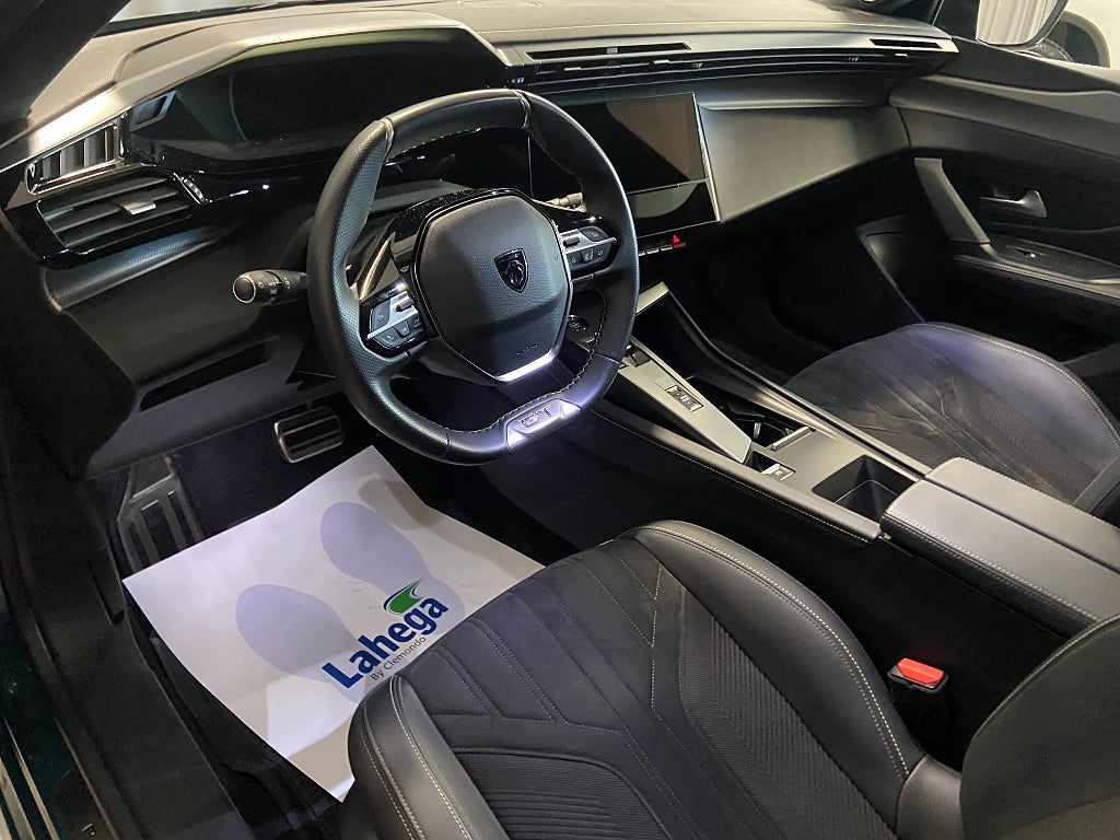 Car Image car-63860-3c4361ec0b1e7deabbe34b860f2fd998