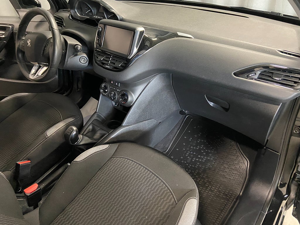 Car Image car-63920-8c2eadb4ef0fc1627d1d57b42cf583af