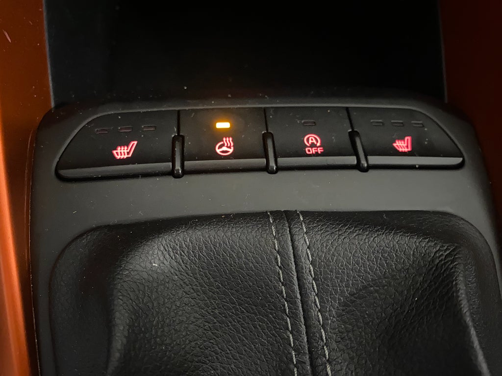 Car Image car-64120-4fec2fa41a062c6332477eafb853407e