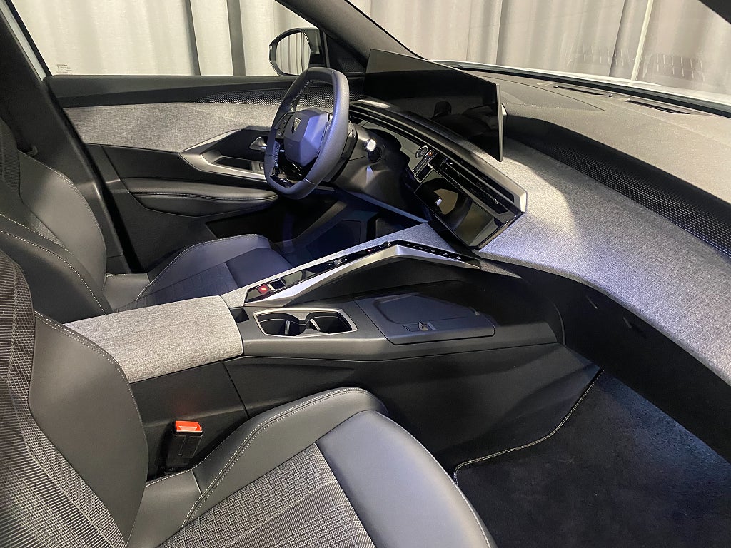 Car Image car-64144-562972ea60ebb1164407ff3daf702f08