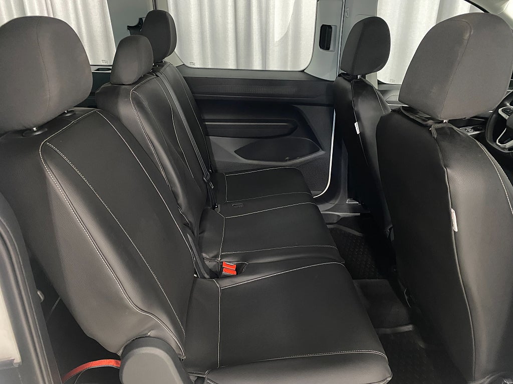 Car Image car-64168-61506c6a067eadbc1fb1801e81fbb632