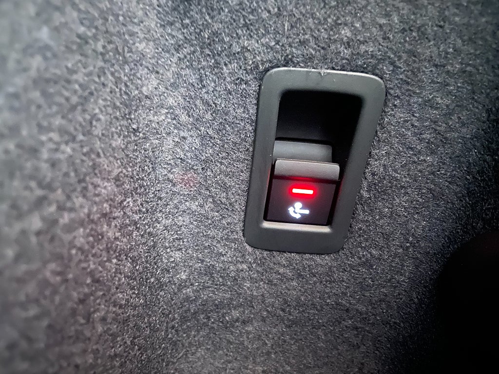 Car Image car-64402-85d2b5cca23524664cd008385ef46cfb