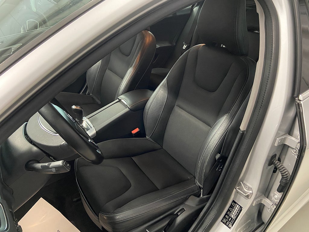 Car Image car-64423-1bbf0e2b92bbcebe795d5cf7e152d998