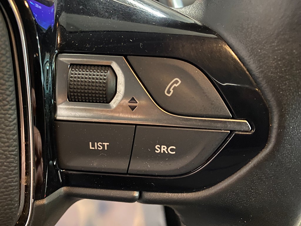 Car Image car-64495-fd25903aef9501509a440099e56247e1