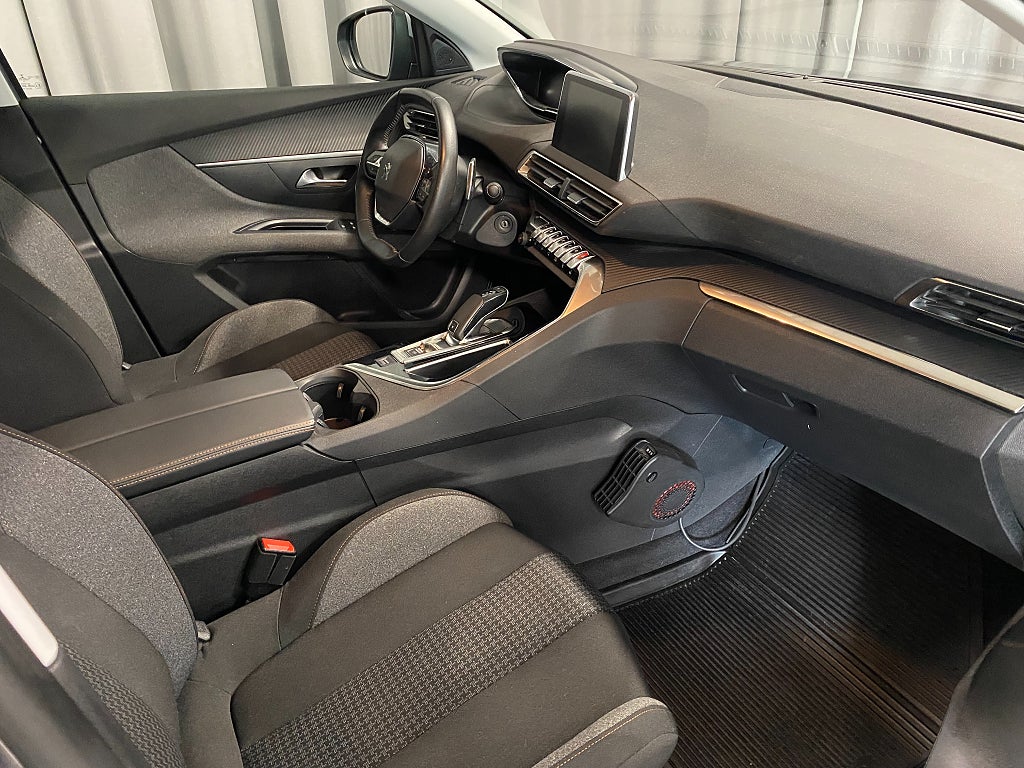 Car Image car-64495-fe0ec0638a21e99b73cde2abad7cf899