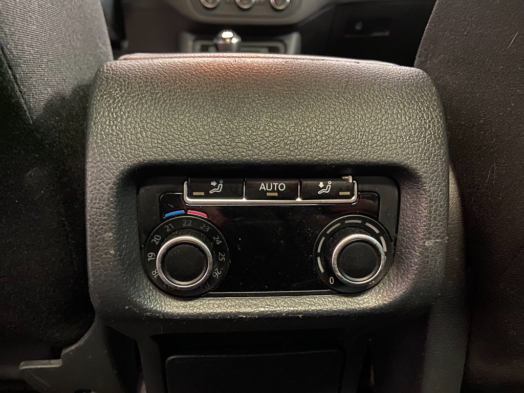 Car Image car-64546-68f1e541a1874291862a1bf19efff499