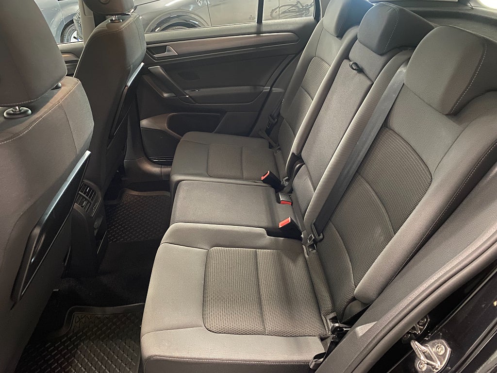 Car Image car-64613-694069f5035ee9f551c8f3b8a4df34ef