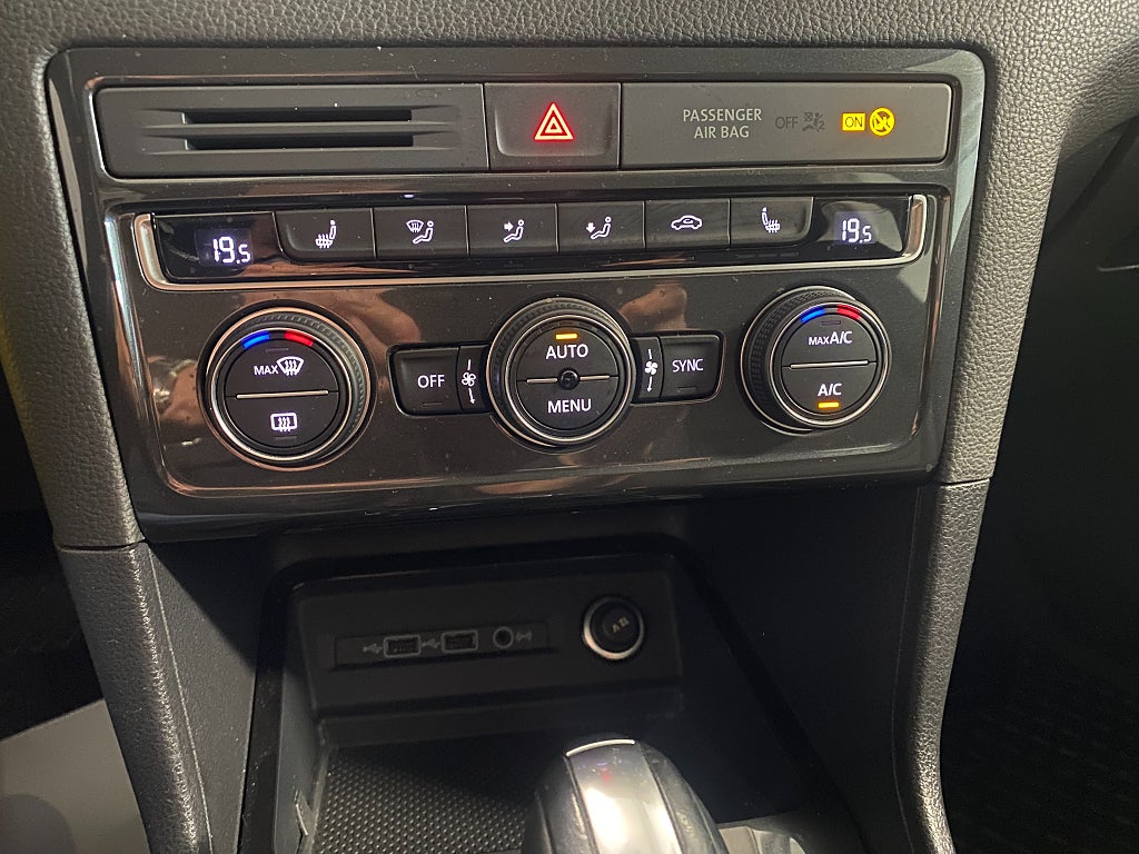 Car Image car-64613-99a39a60263aeda036d18900e77295af