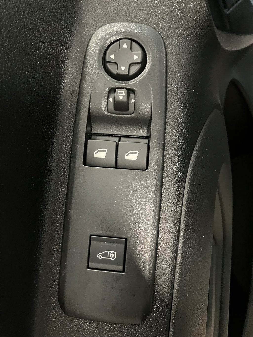 Car Image car-64637-278d1a7633be67150686b8b143711eb3