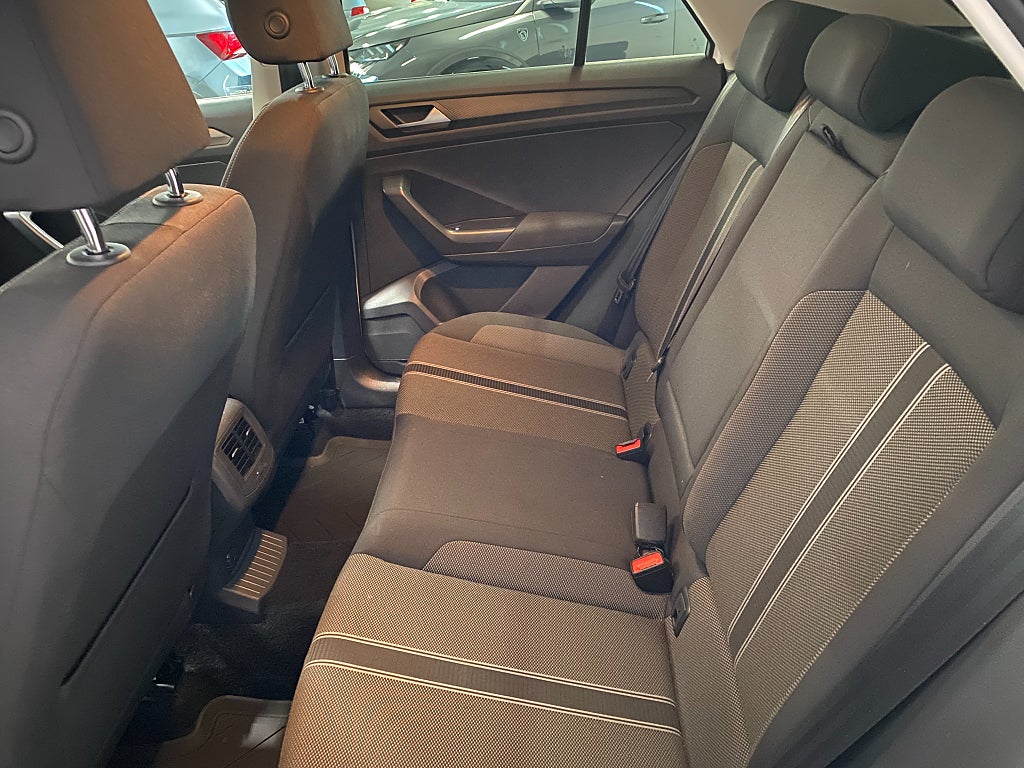 Car Image car-64878-7335927d66197d79c8b2e2f0b1c19606