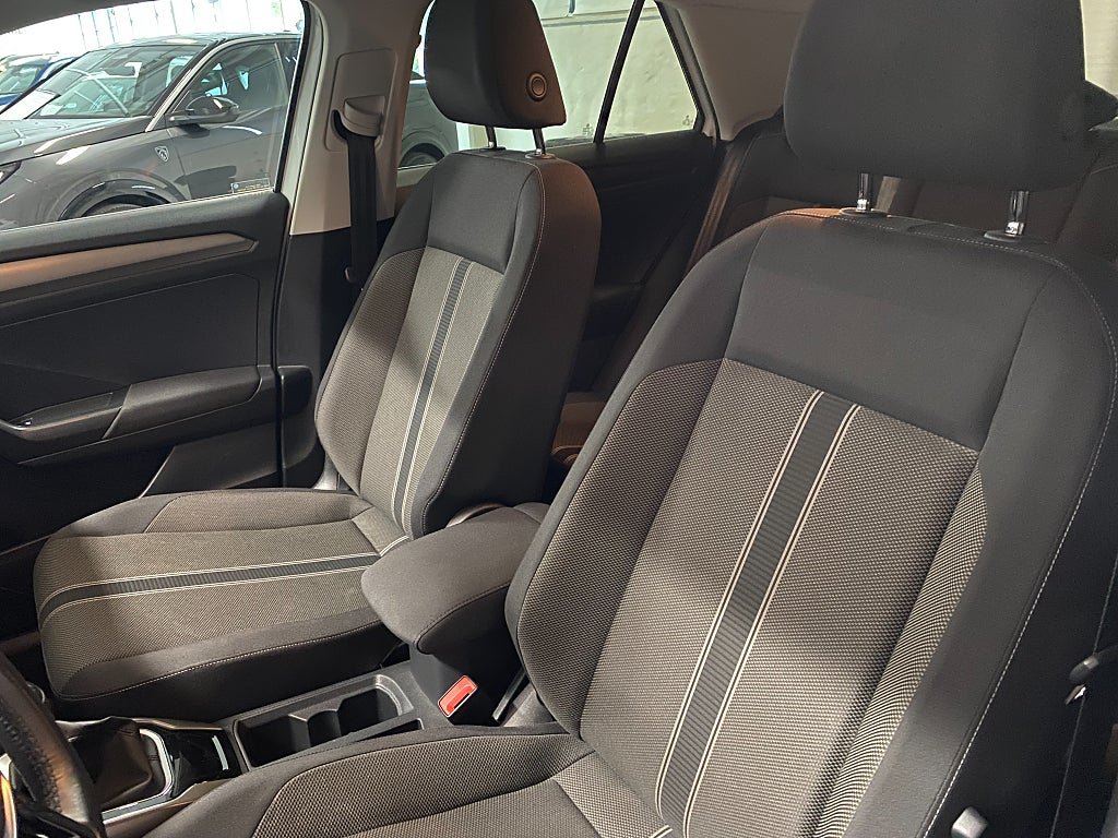 Car Image car-64878-95157428317a1ab0e458f8615999ac5b