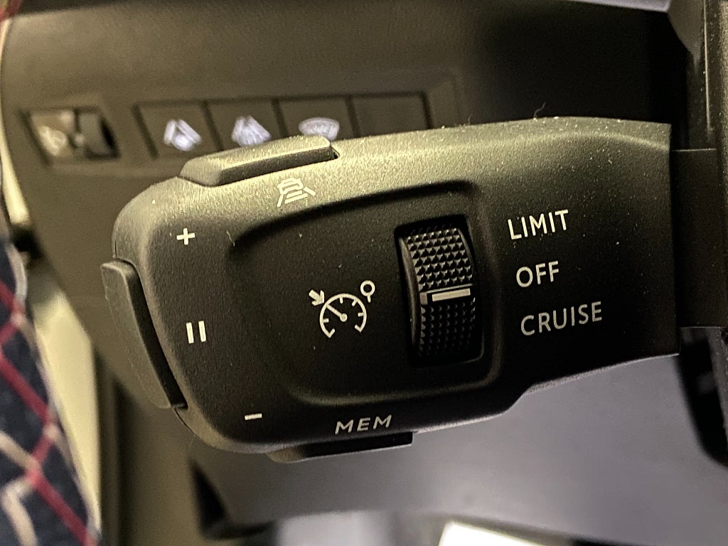 Car Image car-65219-85f4e6d09916f37bb273889416cb5263