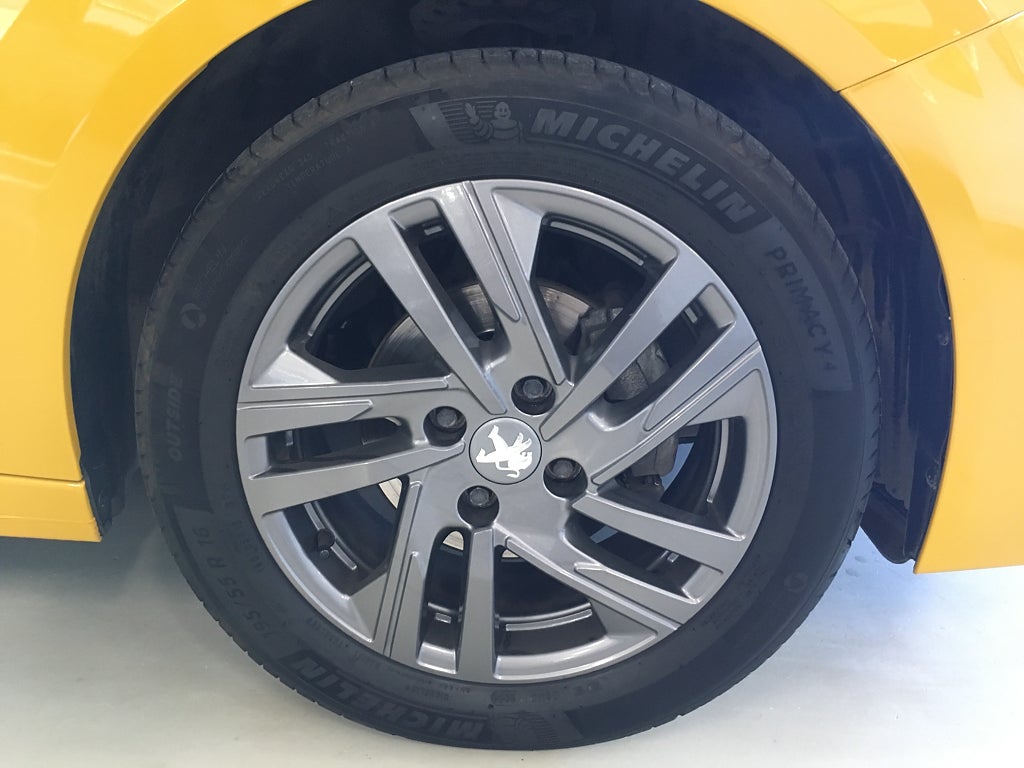 Car Image car-65357-73b5858f4c76c7be757e17107df815ec