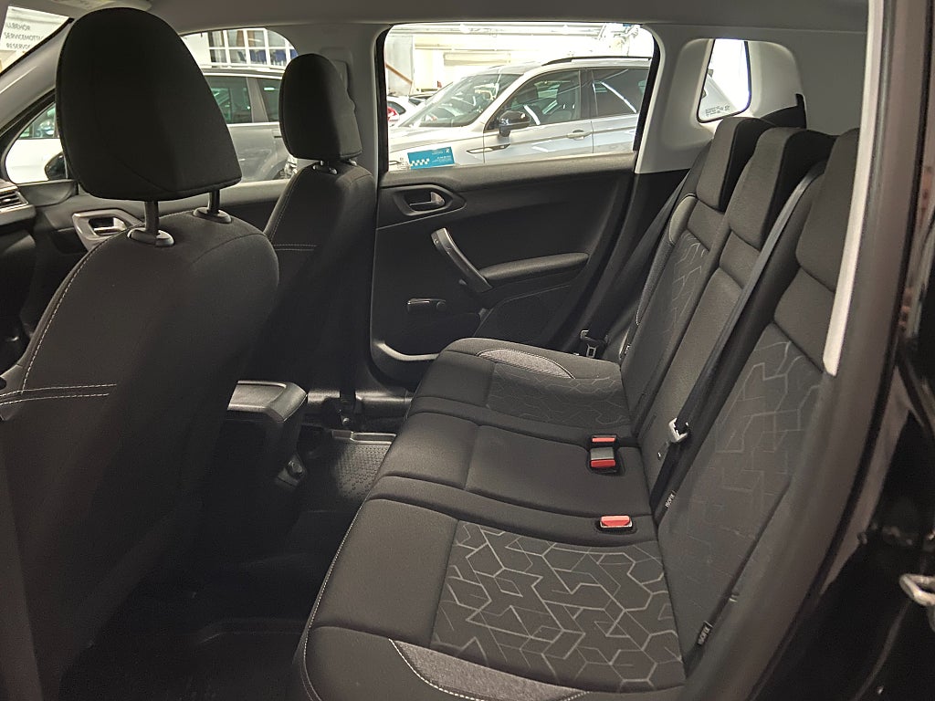 Car Image car-65437-fe8ba18083ee85f4965c7ce2480f0c2d