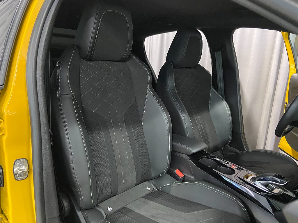 Car Image car-65603-30614051fda96ae9237b2fb015281c5a