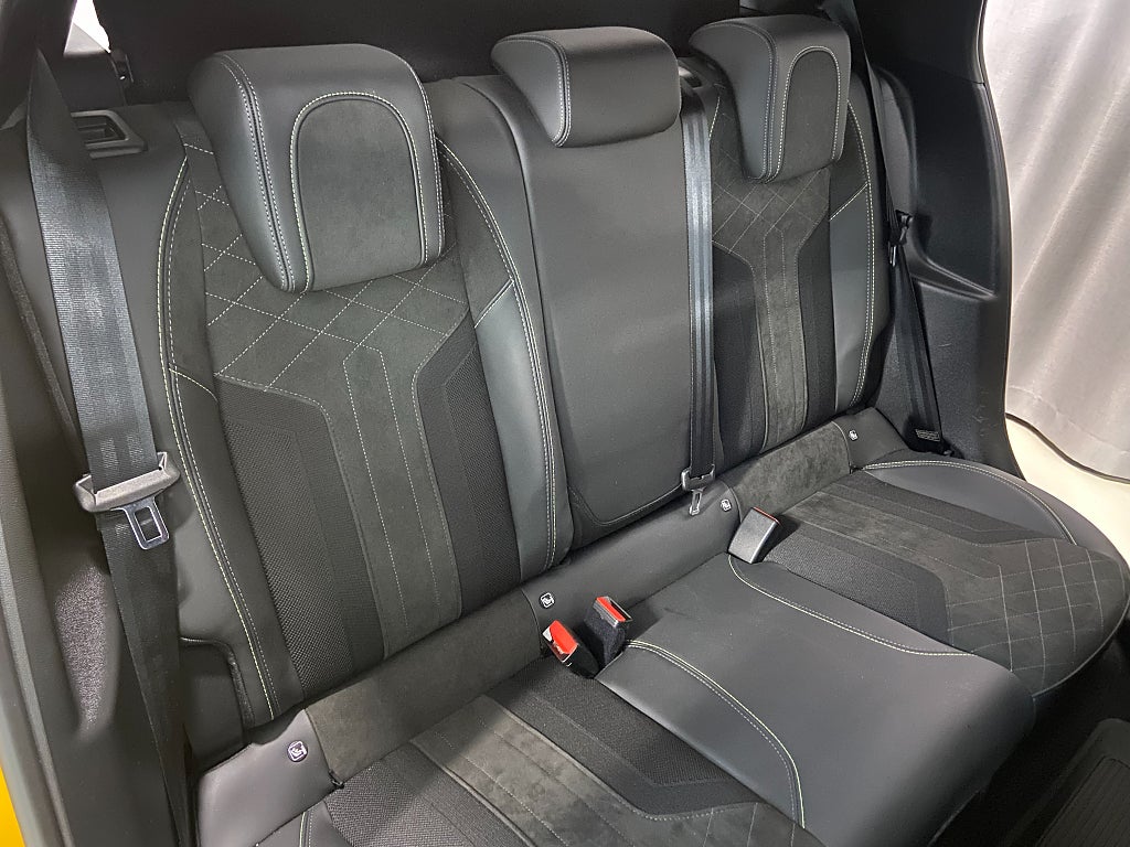Car Image car-65603-e33cdee98b9bf4474fb4be83d136e117