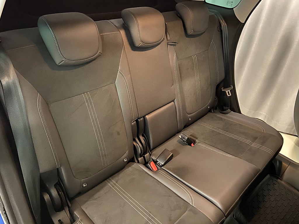 Car Image car-65766-b9fb4cd02de5da44a4f2b00a0a84474a