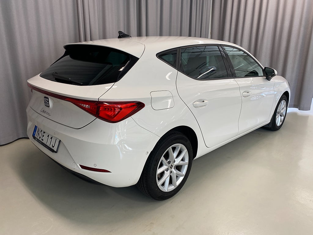 Car Image car-66417-421802e765bbdaeeb9ddc4be83456c8c