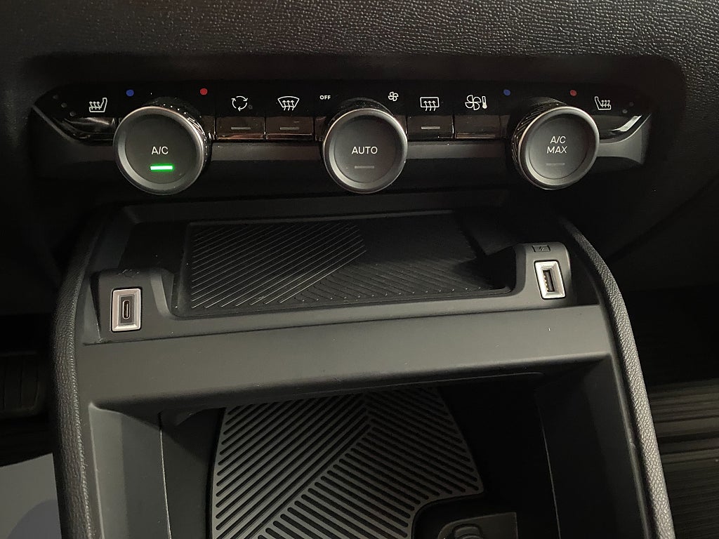 Car Image car-66669-1817140c12f9d276b1d8ec23e2e76d7e