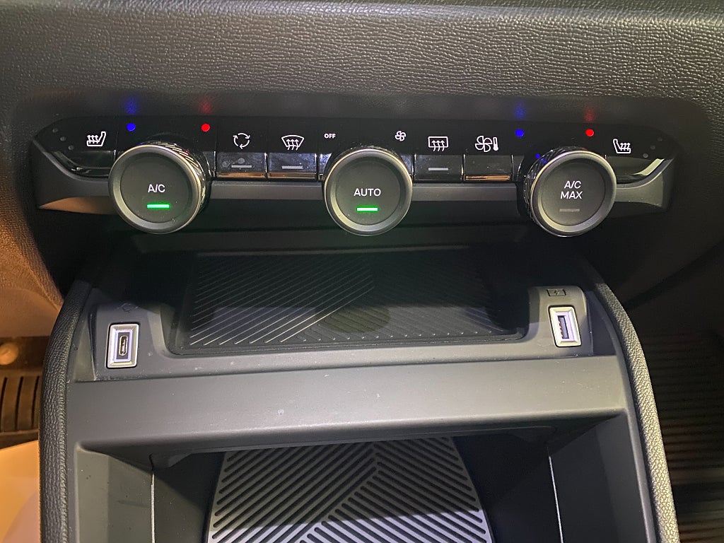Car Image car-66696-4e3cb9857bcd3d61104ff102530c757b