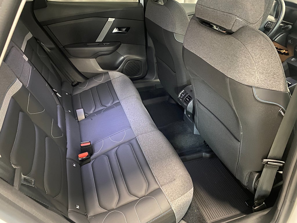 Car Image car-66696-f012ae92f439dce198500a11180616dd