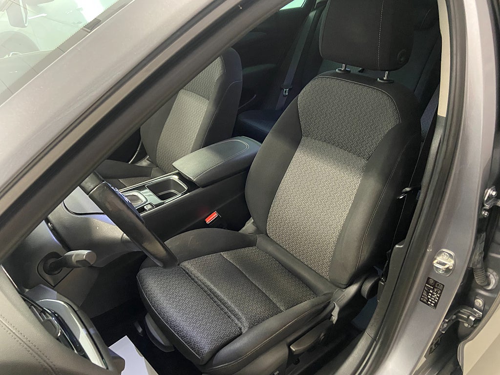 Car Image car-66749-ae0a3cfb606701ee6da803fbf26c890d