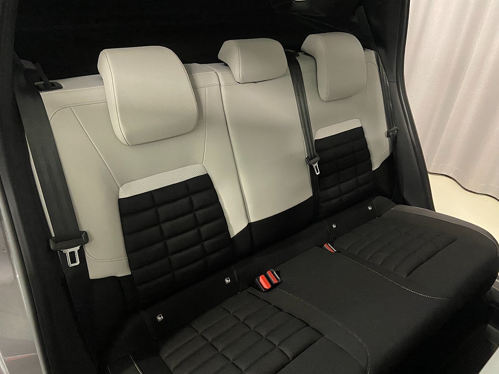 Car Image car-66777-101866083d0cd1dbdb48a3988ed1db38