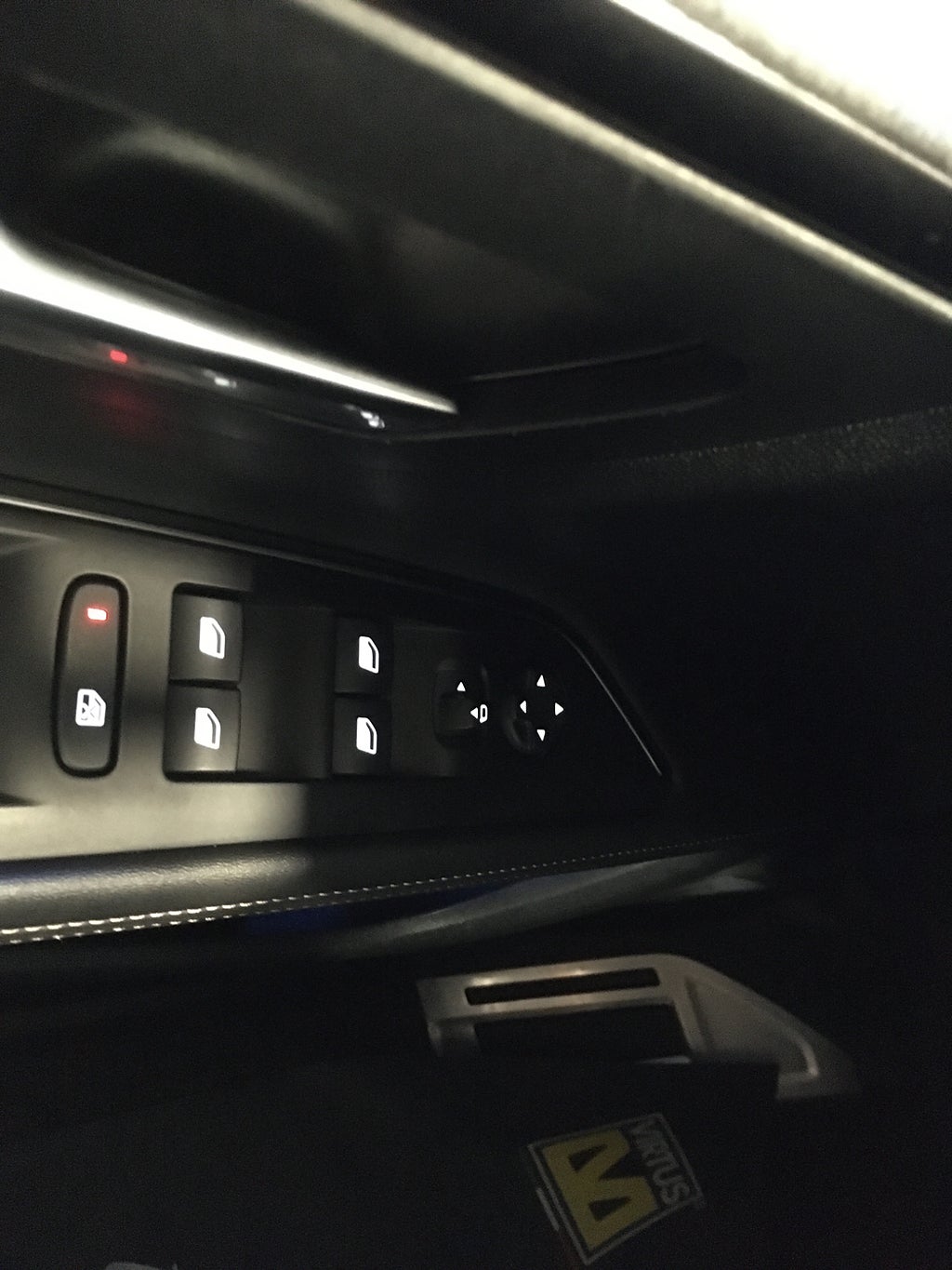Car Image car-66817-8f7b75fab31bb614978f47cefda9dce2