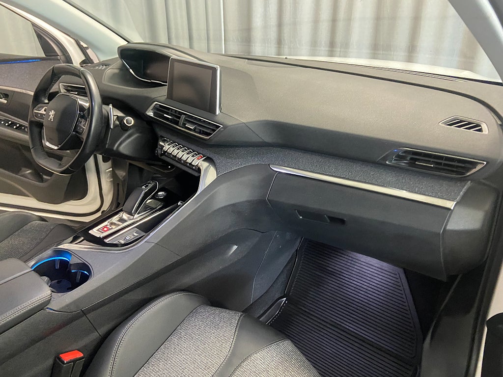 Car Image car-67007-a5f998079f0f25f181ae11eef540e714