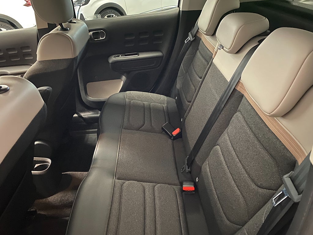 Car Image car-67029-356002b980a4c4aa6a2ce554d9607dd3