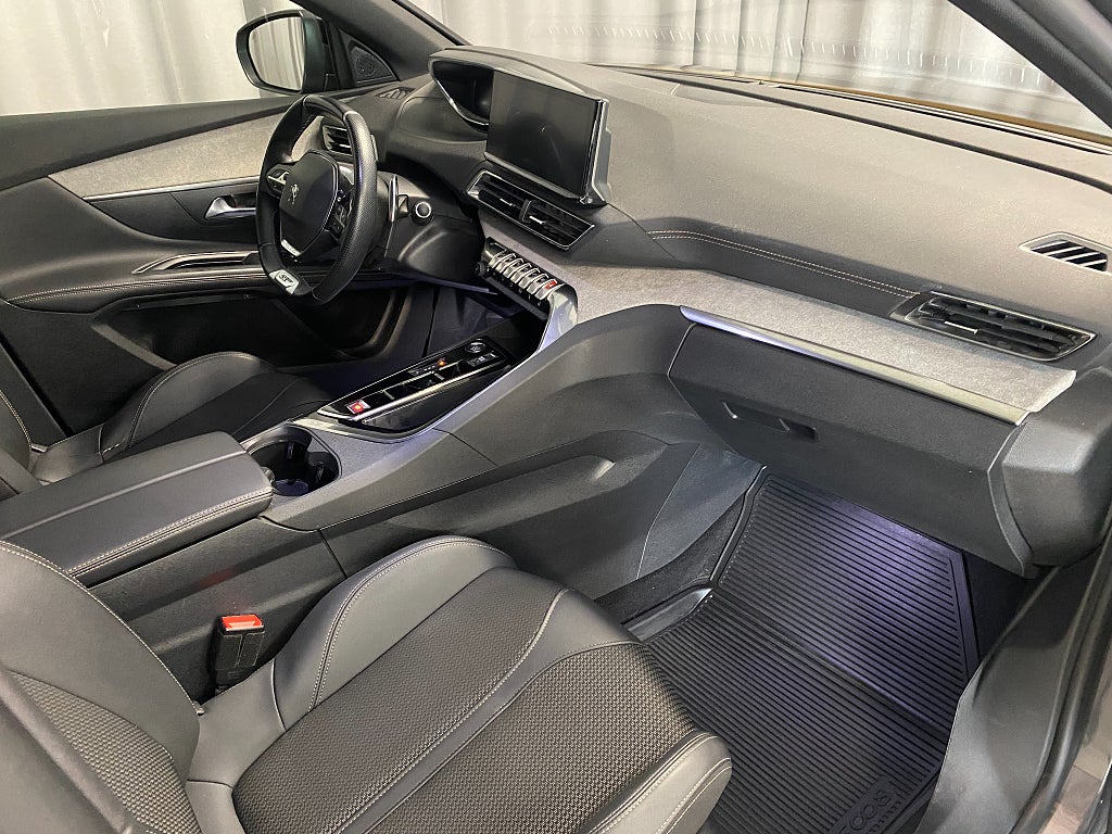 Car Image car-67051-6a65b75171cfc4eaf8f1f3c0ffba3198