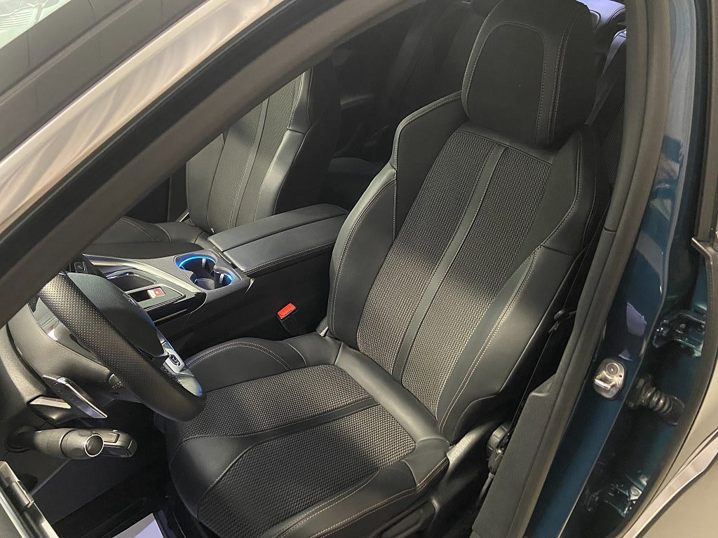 Car Image car-67169-336e9231e3c298cca2b88d1ec8636745