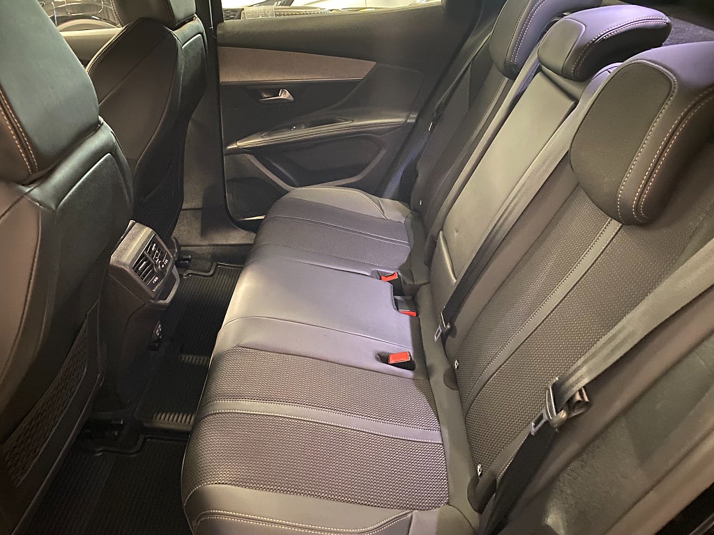 Car Image car-67198-d94d0b036275e80f5fcf04ed00df584b